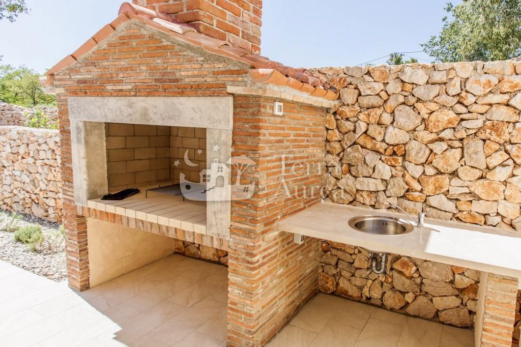 Vila Vrbnik, 150m2