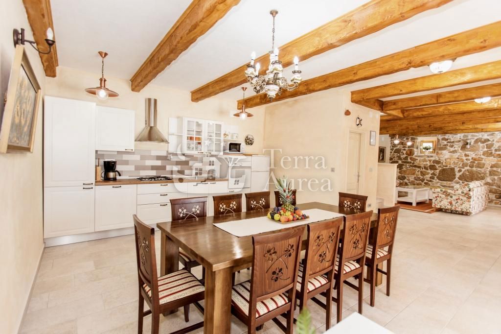 Vila Vrbnik, 150m2