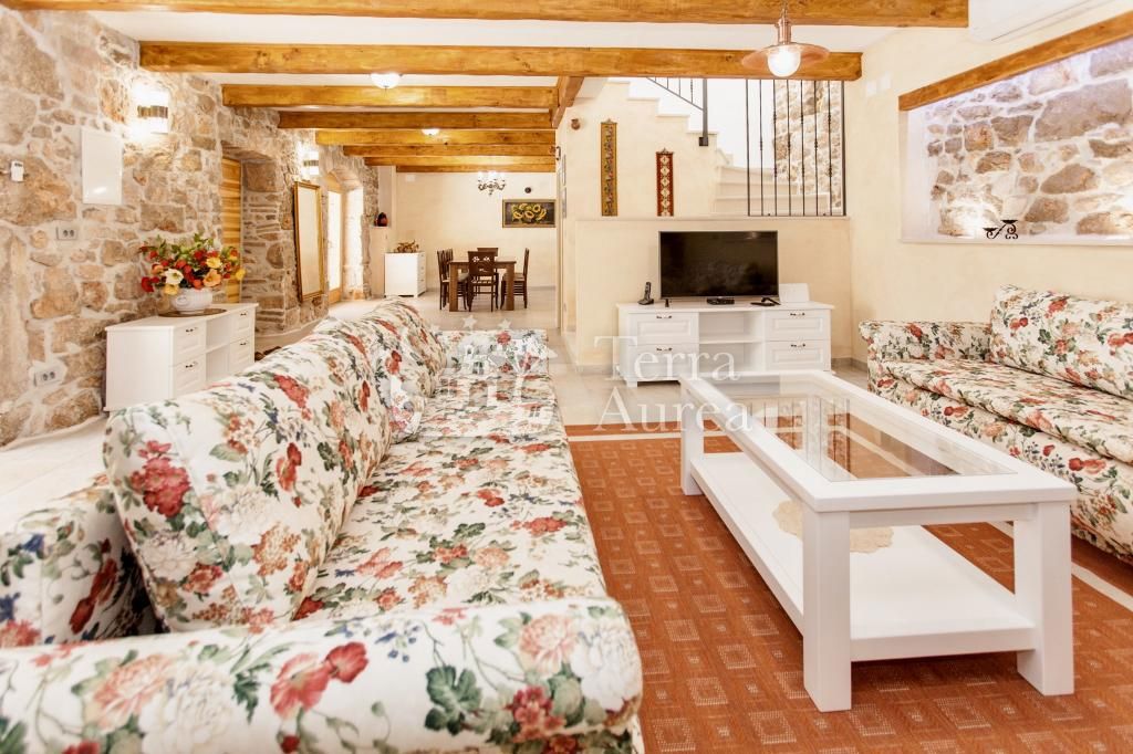 Vila Vrbnik, 150m2
