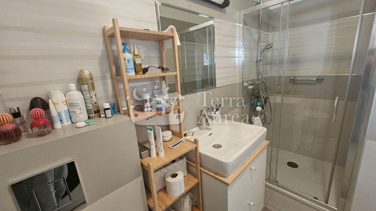 Apartma Malinska, Malinska-Dubašnica, 90,38m2