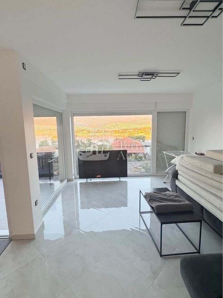 Apartma Šilo, Dobrinj, 100m2