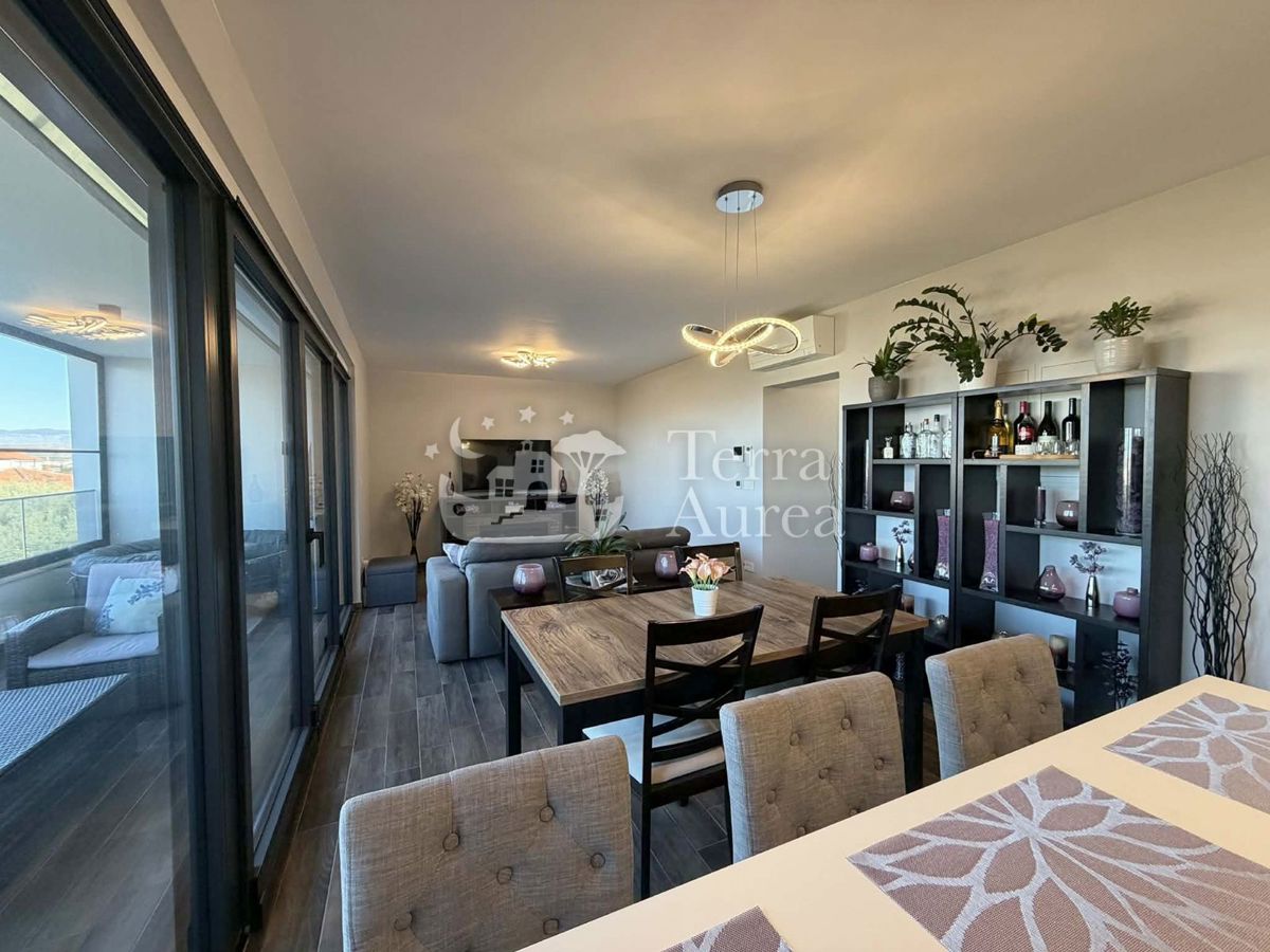 Apartma Malinska, Malinska-Dubašnica, 81,50m2