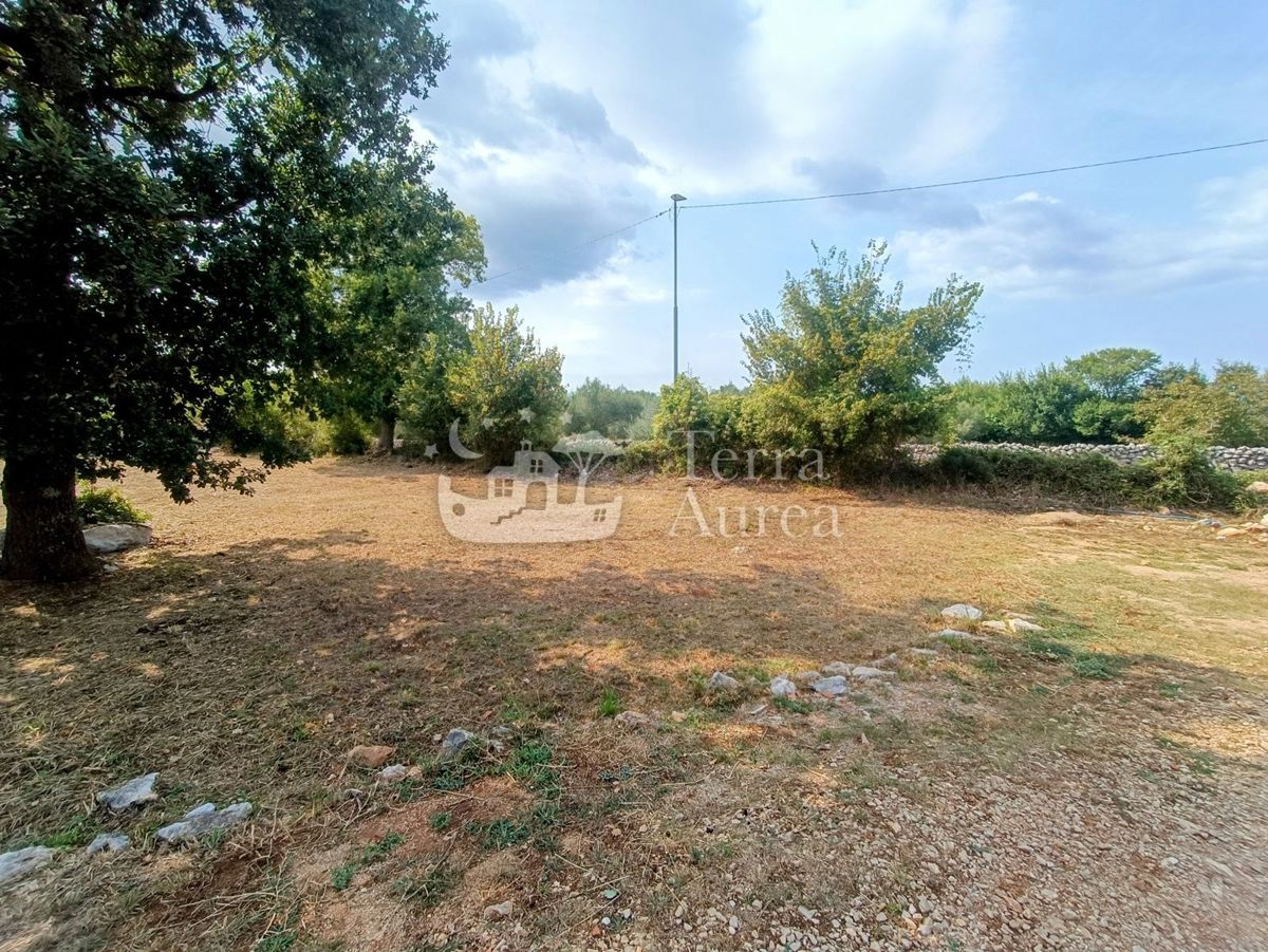 Gradbena zemljišča Malinska, Malinska-Dubašnica, 1.364m2