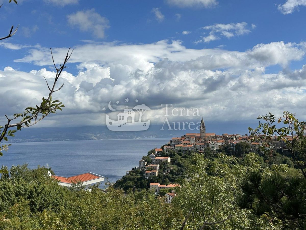 Gradbena zemljišča Vrbnik, 1.037m2