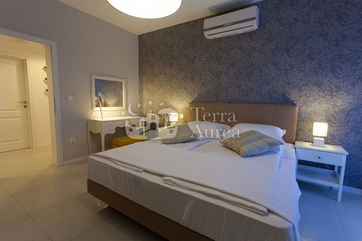 Vila Dobrinj, 185m2