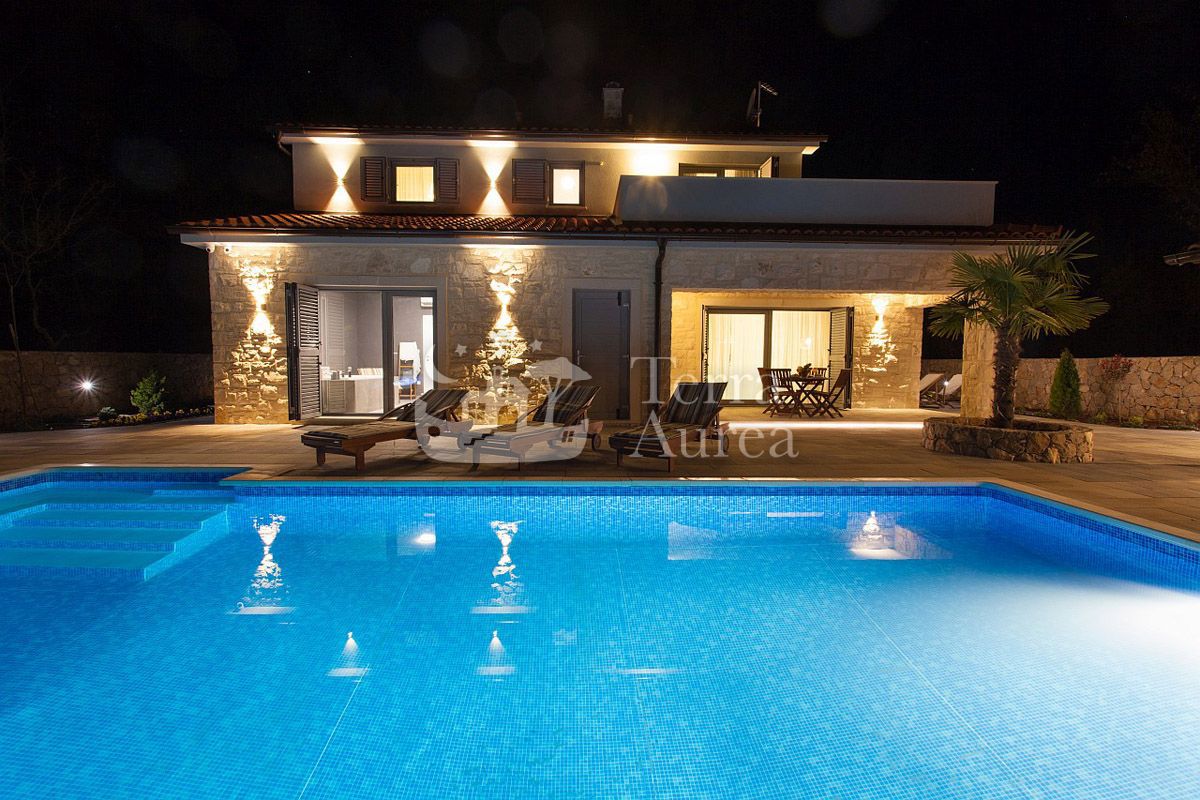 Vila Dobrinj, 185m2