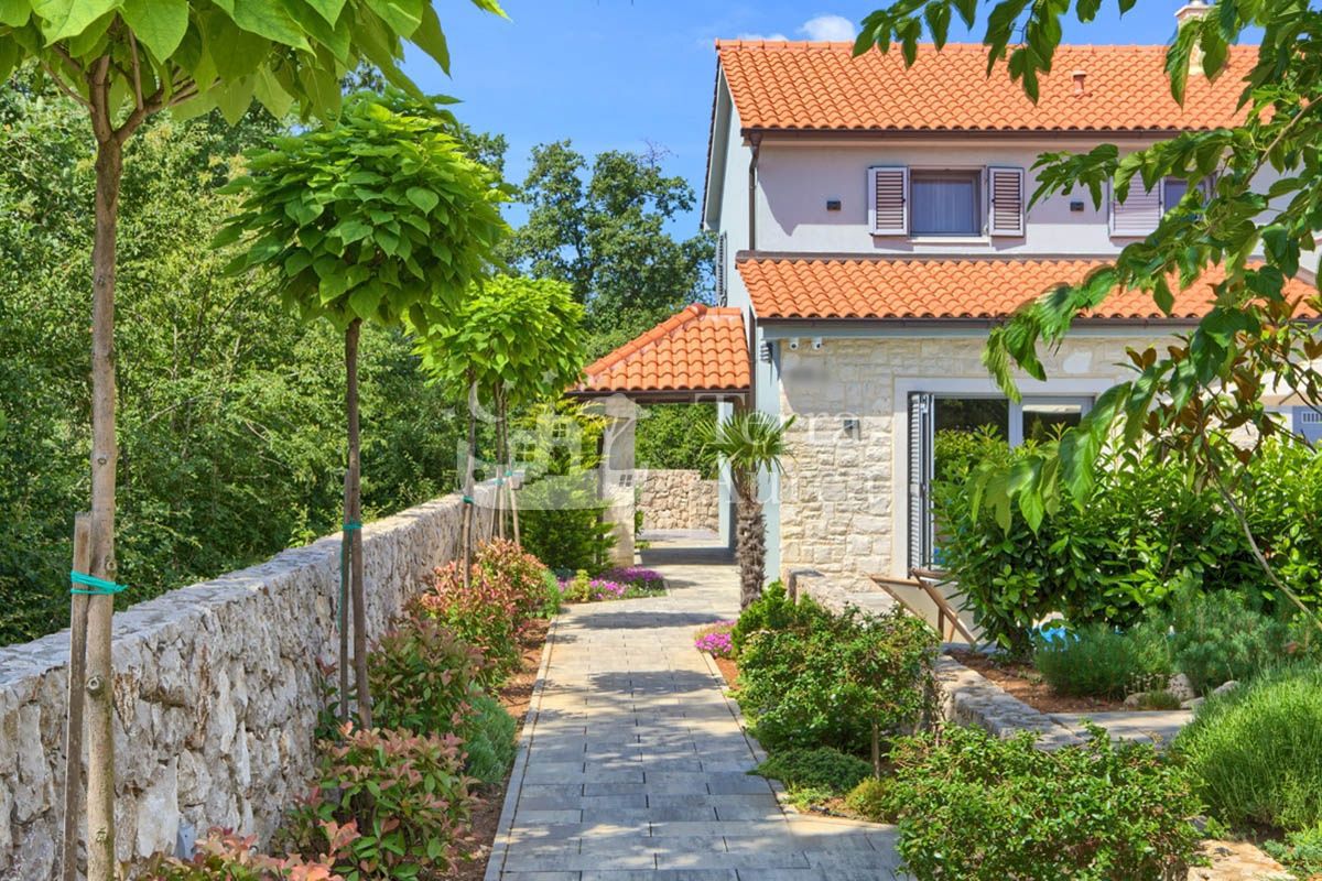 Vila Dobrinj, 185m2