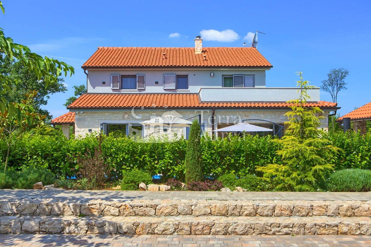 Vila Dobrinj, 185m2