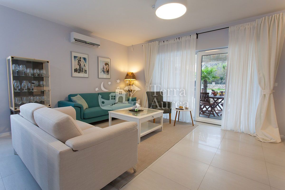 Vila Dobrinj, 185m2