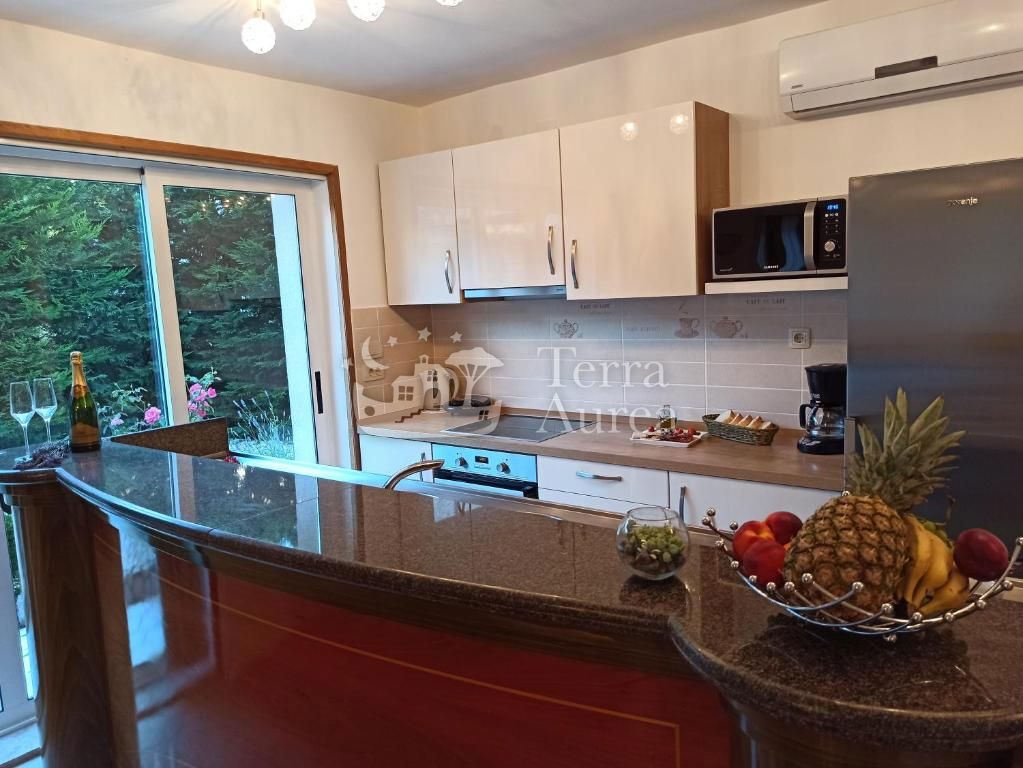 Hiša Malinska, Malinska-Dubašnica, 570m2