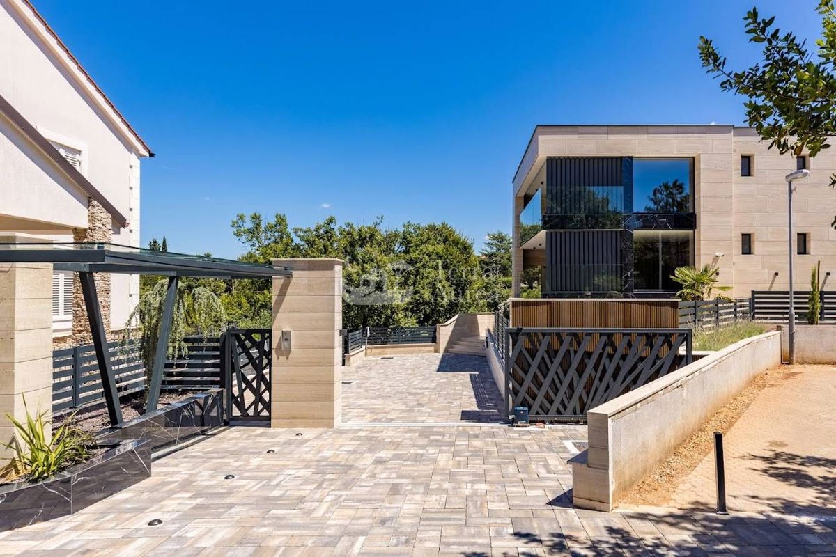 Apartma Malinska, Malinska-Dubašnica, 113,09m2