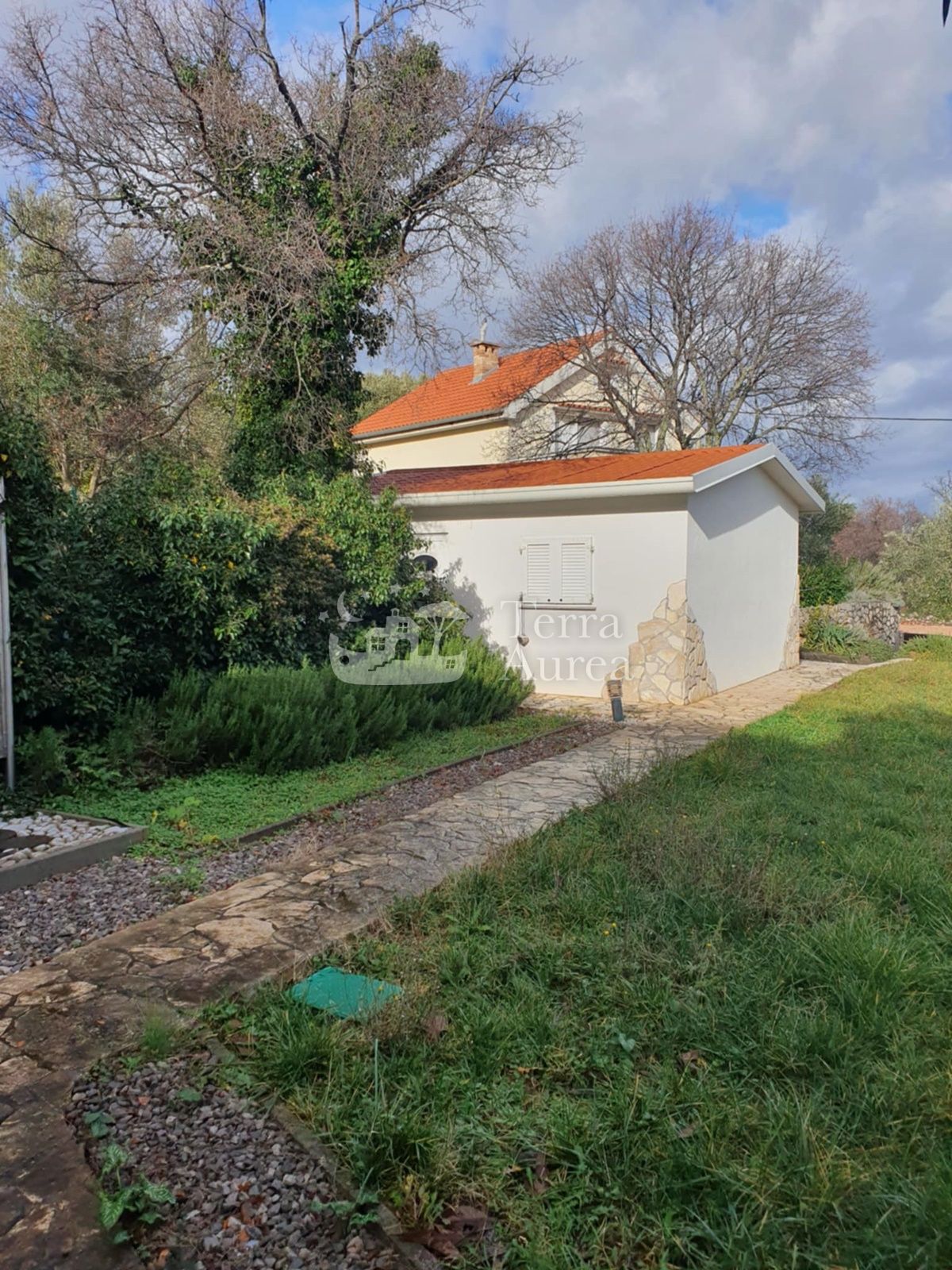 Hiša Dobrinj, 76m2