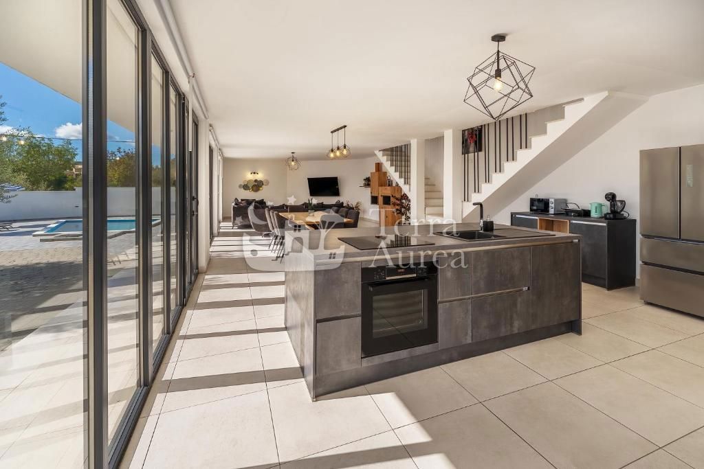 Vila Malinska, Malinska-Dubašnica, 165m2