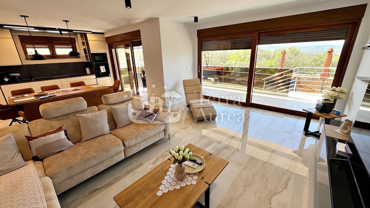 Hiša Malinska, Malinska-Dubašnica, 280m2