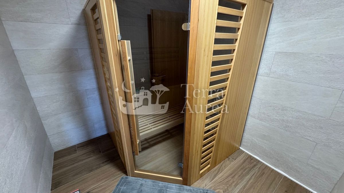 Hiša Malinska, Malinska-Dubašnica, 280m2