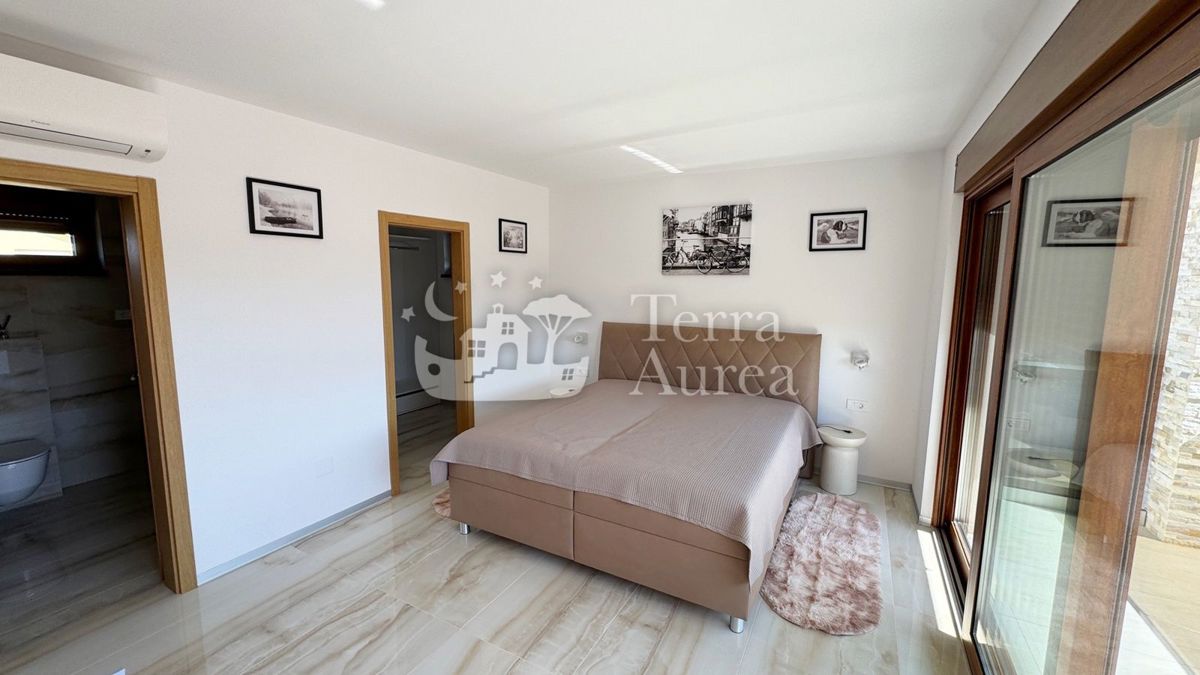 Hiša Malinska, Malinska-Dubašnica, 280m2