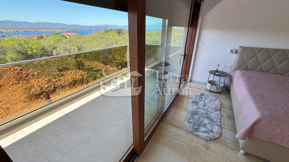 Hiša Malinska, Malinska-Dubašnica, 280m2