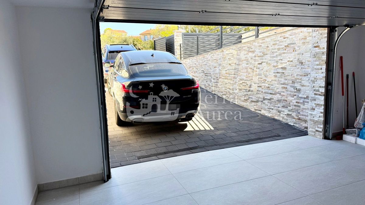 Hiša Malinska, Malinska-Dubašnica, 280m2