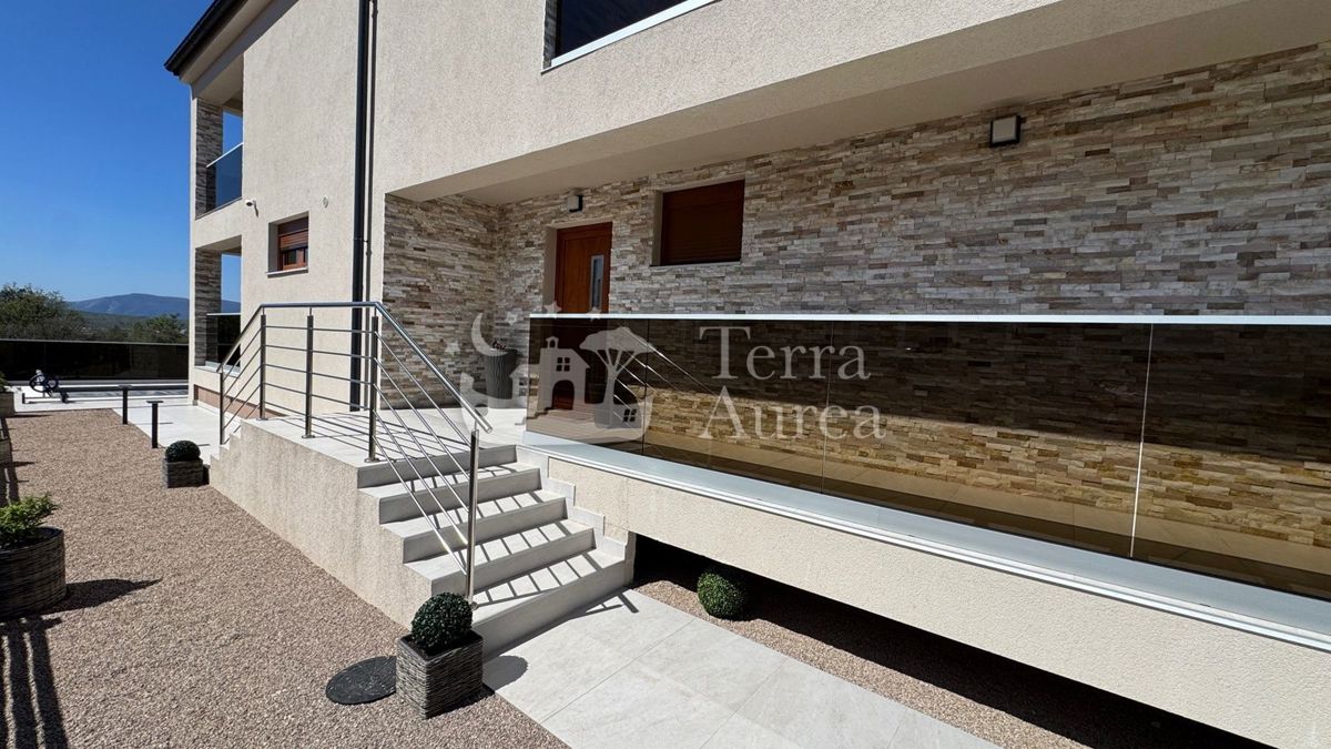 Hiša Malinska, Malinska-Dubašnica, 280m2