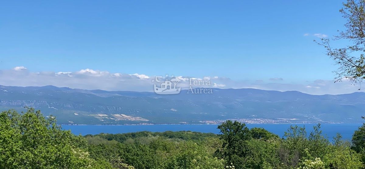 Hiša Vrbnik, 224m2