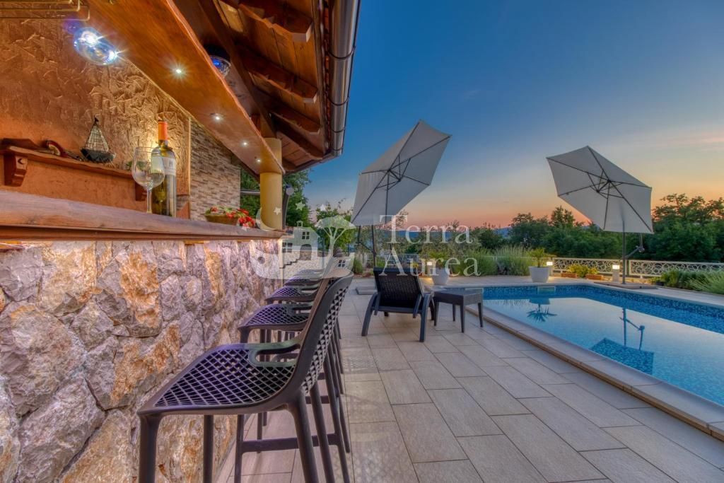 Vila Omišalj, 260m2