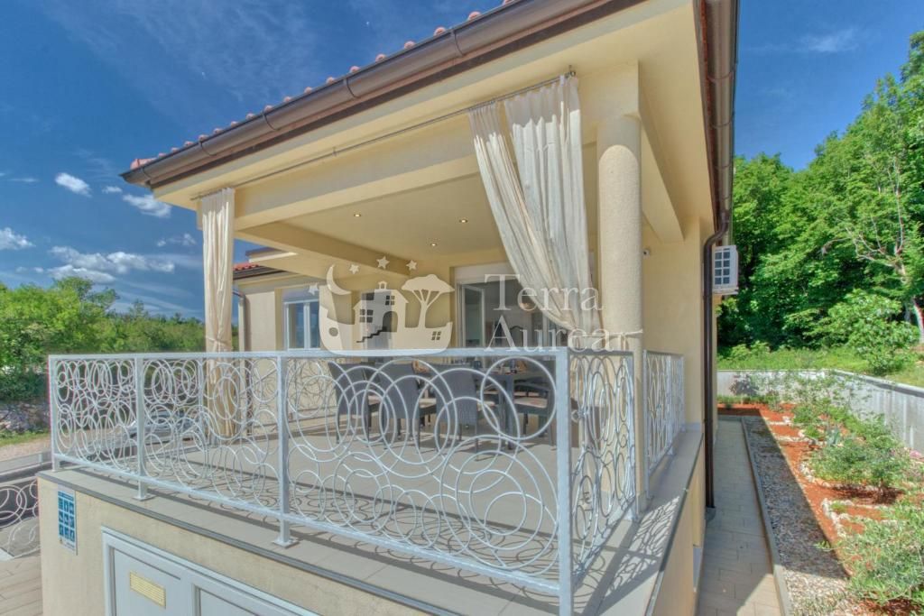 Vila Omišalj, 260m2