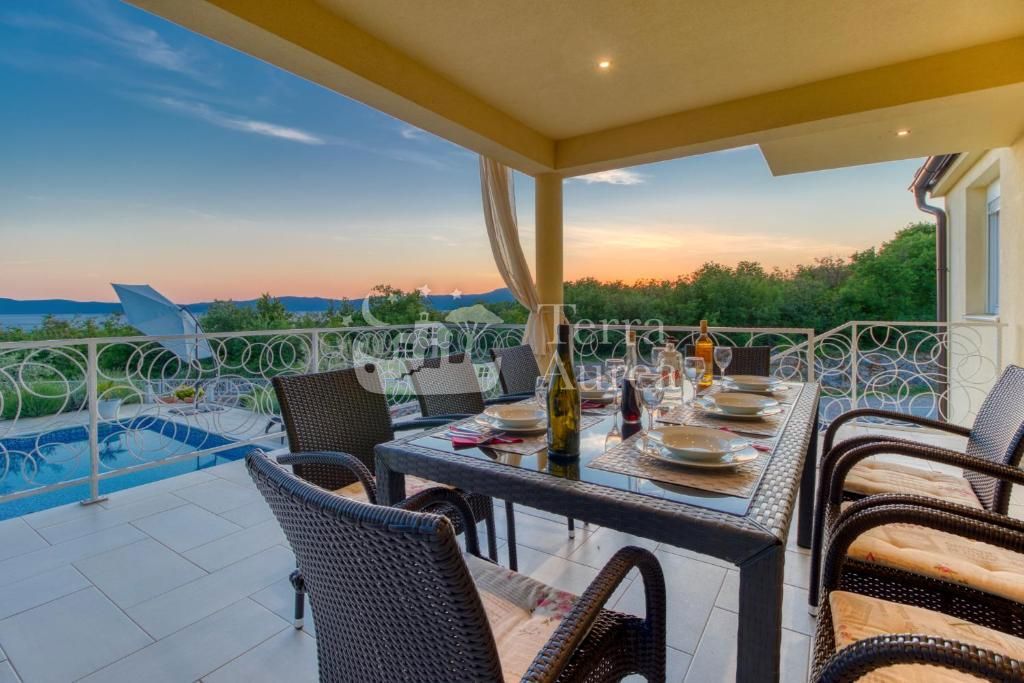 Vila Omišalj, 260m2