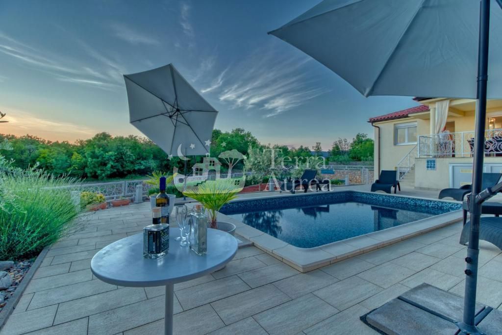 Vila Omišalj, 260m2