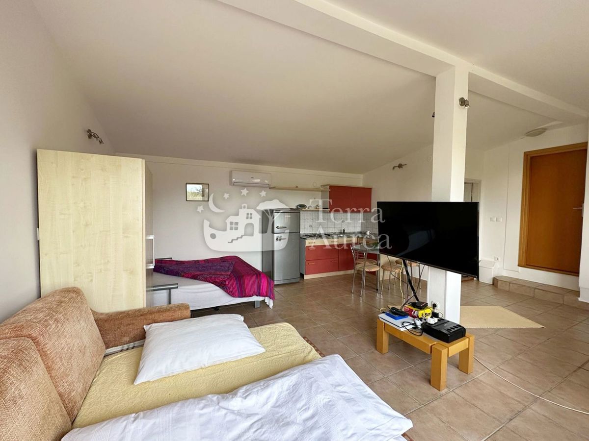 Hiša Malinska, Malinska-Dubašnica, 170m2