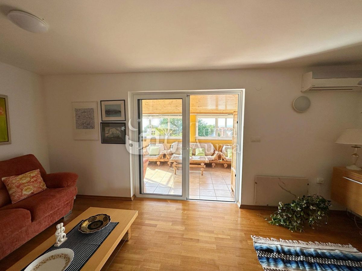 Hiša Malinska, Malinska-Dubašnica, 170m2