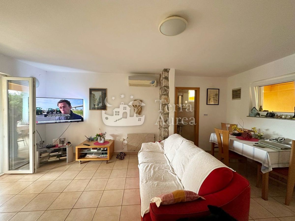 Hiša Malinska, Malinska-Dubašnica, 170m2