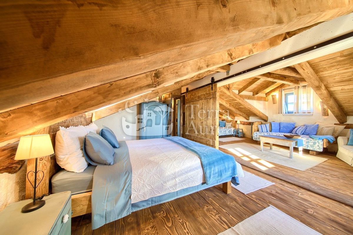 Vila Malinska, Malinska-Dubašnica, 270m2