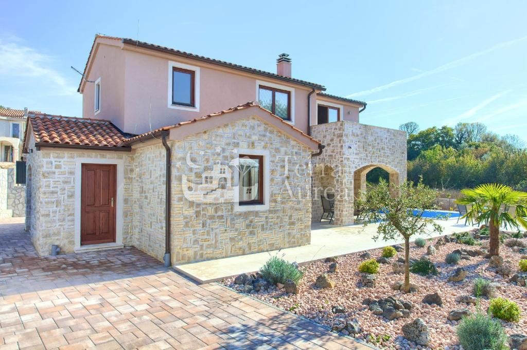 Vila Malinska, Malinska-Dubašnica, 158m2