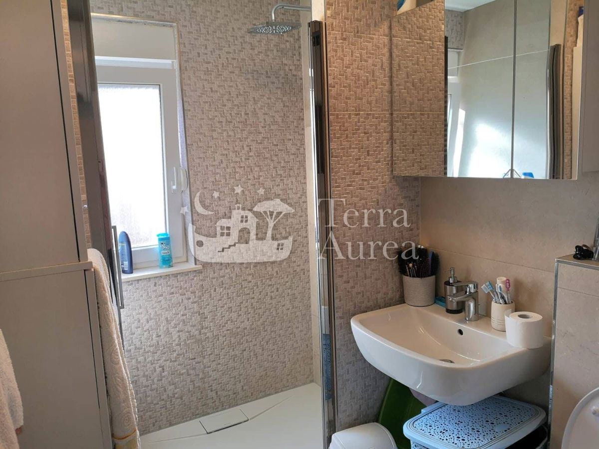 Apartma Bogovići, Malinska-Dubašnica, Grdine 8 i 10, 110m2