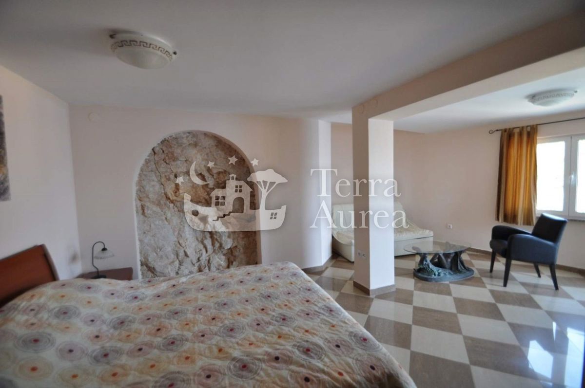 Vila Vrbnik, 80m2