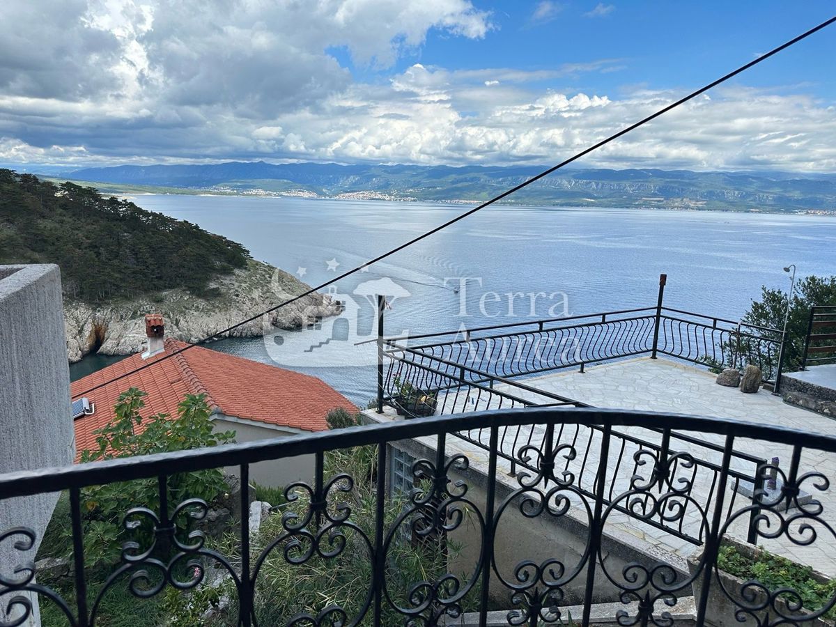 Dve hiši za adaptacijo s pogledom na morje, Vrbnik, otok Krk