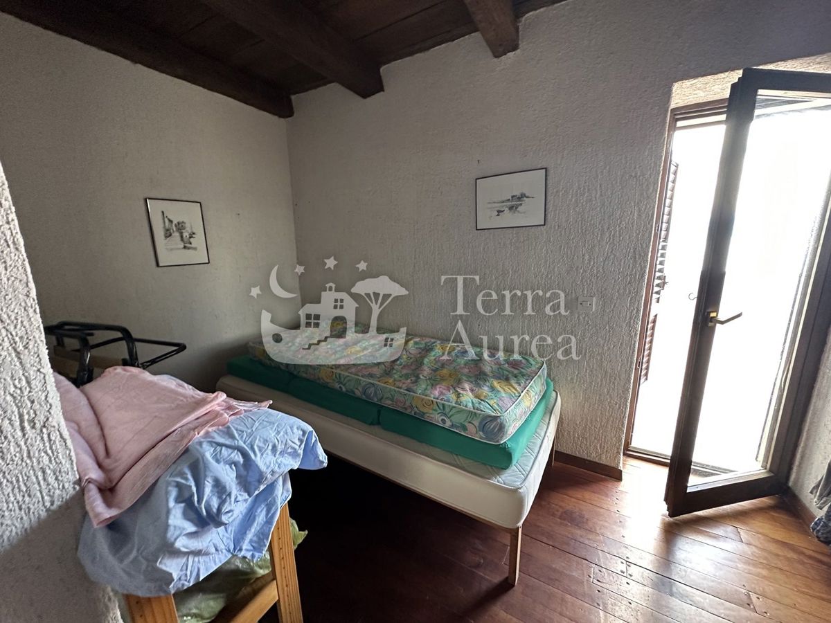 Dve hiši za adaptacijo s pogledom na morje, Vrbnik, otok Krk