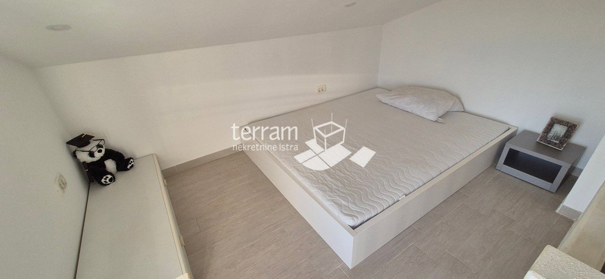 Istra, Šišan, hiša 150m2 z dvema apartmajema, vrt 210m2  #prodaja