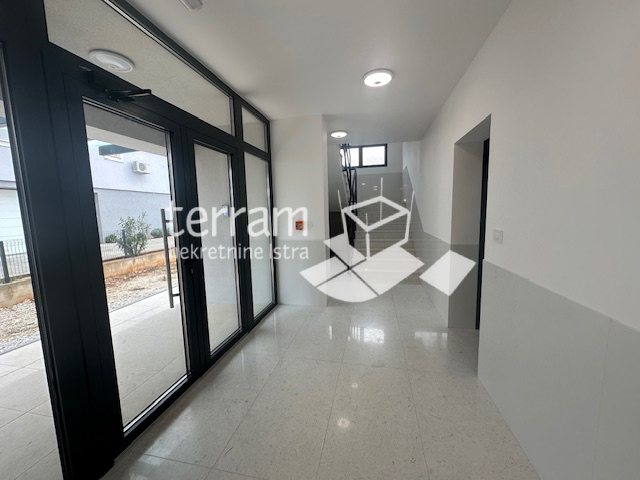 Istra, Pula, Štinjan, stanovanje 66,23 m2, pritličje, 1 spalnica + dnevna soba, vrt 100 m2, NOVO, #prodaja