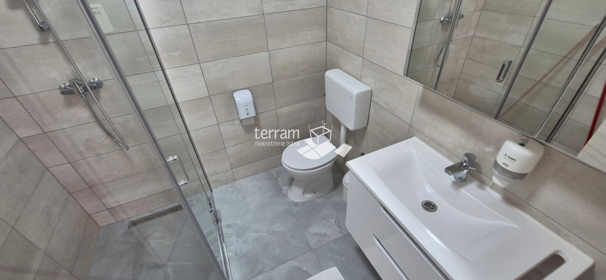 Istra, Peroj, stanovanje v drugem nadstropju manjše stanovanjske stavbe, 64,13 m2, 2SS+DB, parkirišče, NOVO!! #prodaja