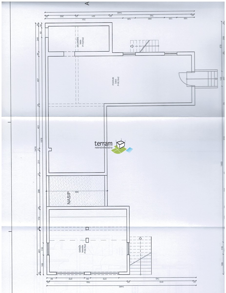 Istra, Ližnjan, prodamo samostojno hišo 733m2 s pogledom na morje, vrt 2155m2