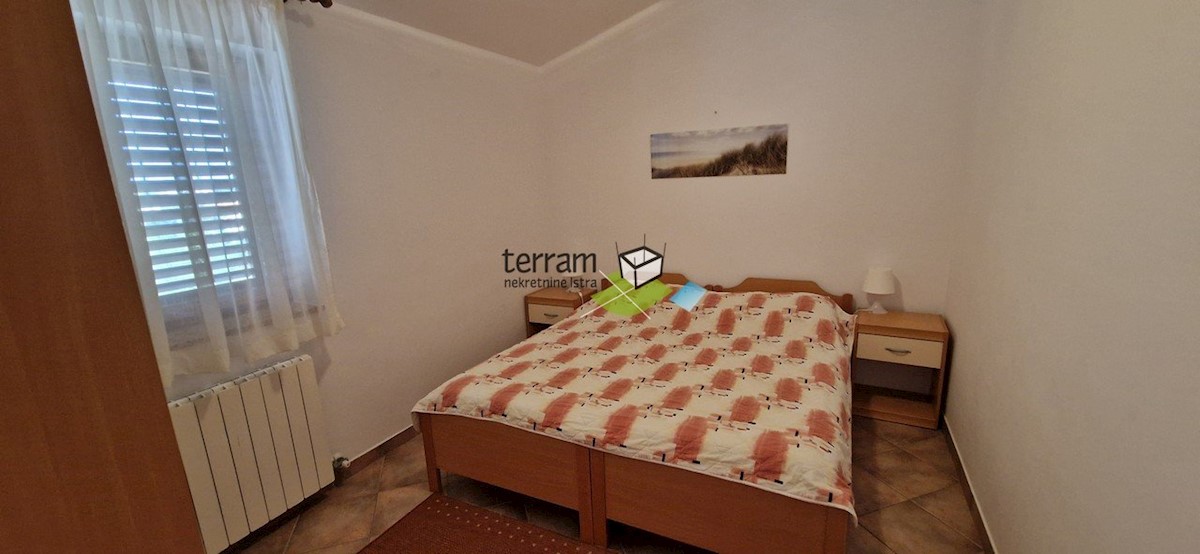 Istra, Banjole, hiša s tremi apartmaji in pogledom na morje #prodaja