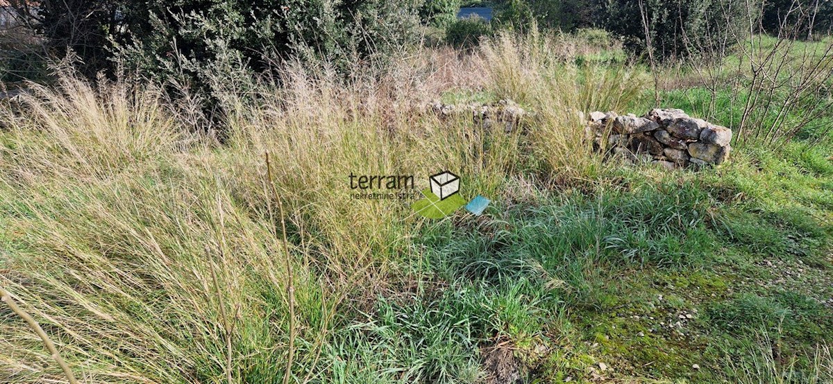 Istra, Banjole, zazidljivo zemljišče 1960m2, z gradbenim dovoljenjem #prodaja