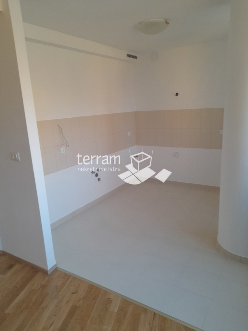 Istra, Pula, Center, stanovanje 88,07 m2, 2SS+DB, prvo nadstropje, dvigalo, garaža, #prodaja