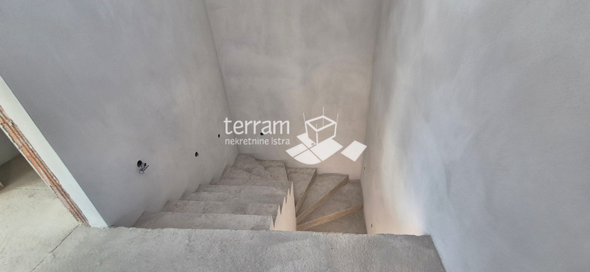 Istra, Ližnjan, hiša 124m2, 2 spalnici, tri kopalnice, dve parkirni mesti, vrt, NOVO!! #razprodaja ​