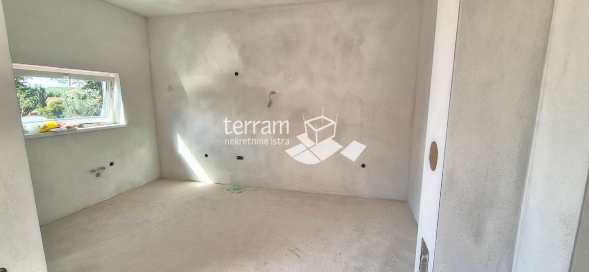 Istra, Ližnjan, hiša 124m2, 2 spalnici, tri kopalnice, dve parkirni mesti, vrt, NOVO!! #razprodaja ​