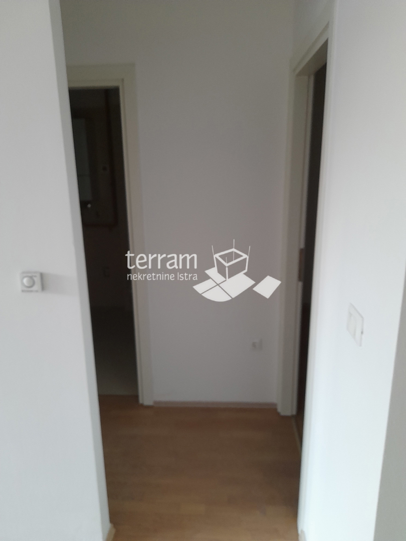 Istra, Pula, Center, stanovanje 83,37 m2, 2SS+DB, prvo nadstropje, dvigalo, garaža, #prodaja