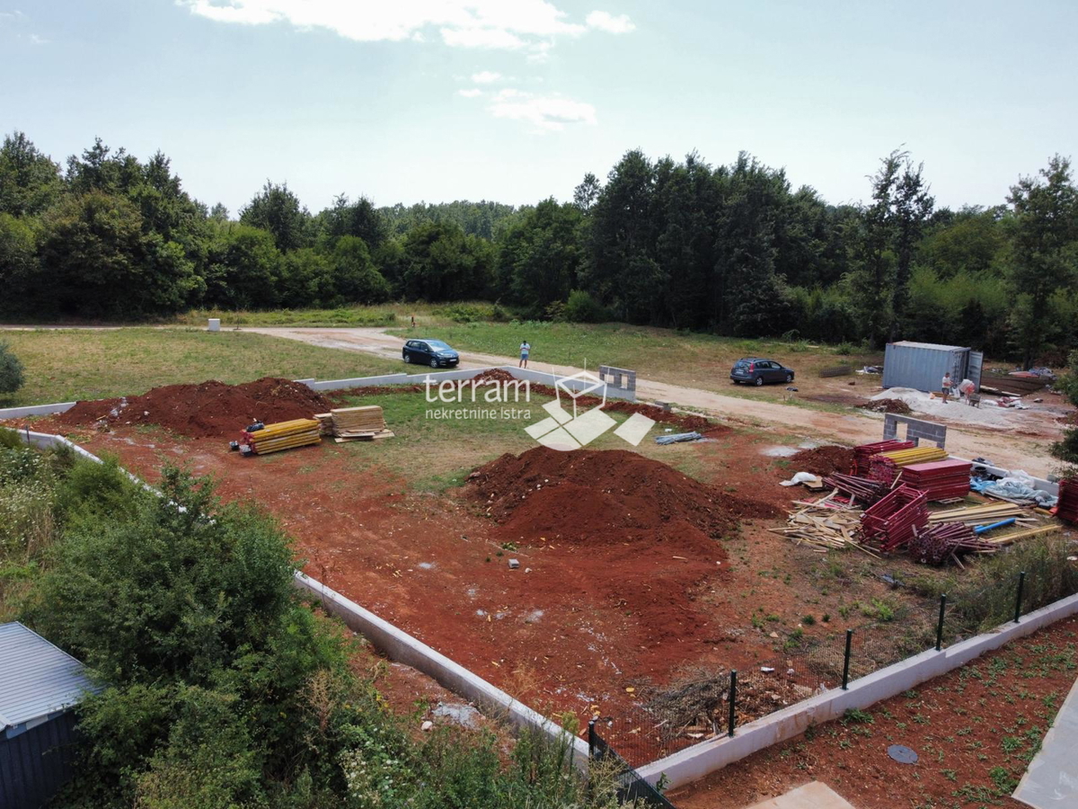 Istra, Barban, gradbeno zemljišče z gradbenim dovoljenjem za dupleks hišo, #prodaja