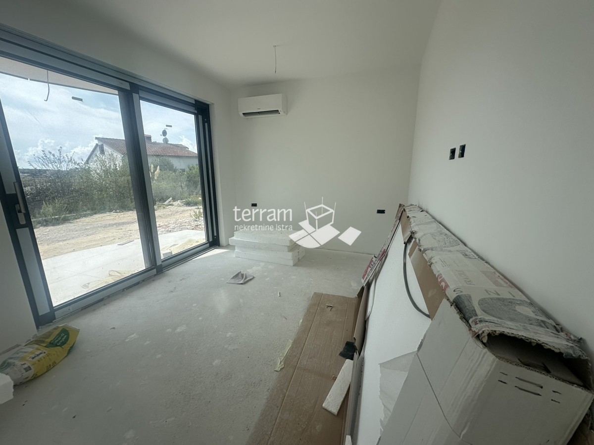 Istra, Medulin, pritlični apartma 73,90 m2, 2 spalnici, parkirišče, vrt, blizu morja, NOVO!! #razprodaja
