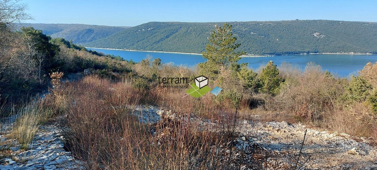 Istra, Labin, Trget prodamo gradbeno zemljišče 1533m2 z direktnim pogledom na morje